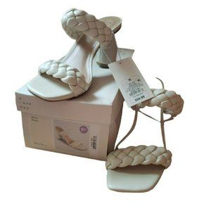 NWT Basil shoes